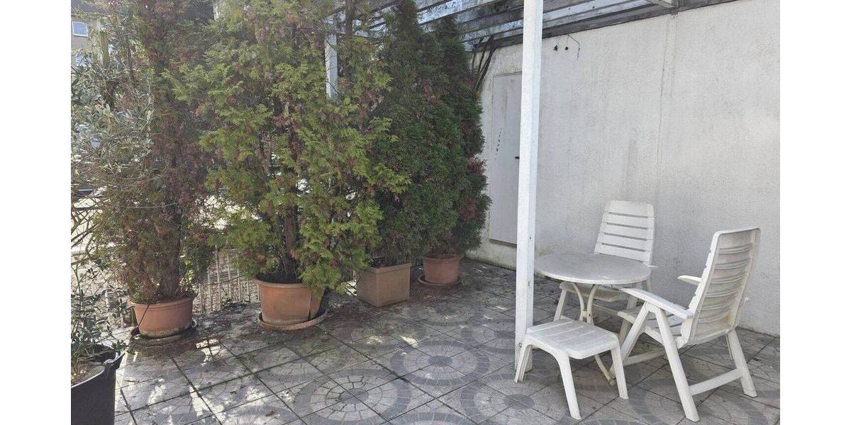 Mehrfamilienhaus, Wohnhaus Düsseldorf Friedrichstadt - 6 Zimmer, 140 m&sup2;, 3.500&euro; | Angebot:26825738