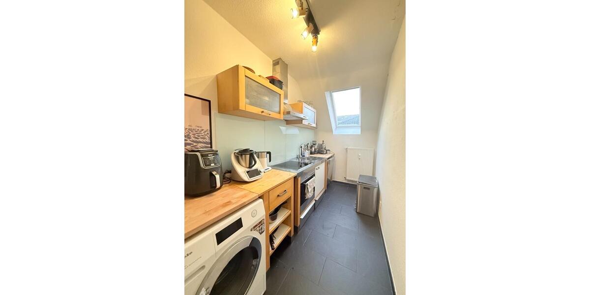 Möblierte Wohnung zur Zwischenmiete im Herzen von Düsseldorf 2.5 zimmer