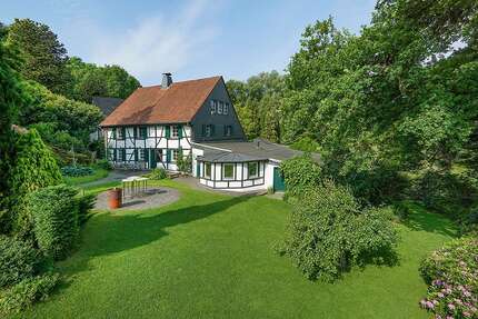 Haus Düsseldorf / Hubbelrath Hubbelrath - 10 Zimmer, 315 m&sup2;, 3.000.000&euro; | Angebot:27141079