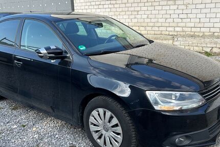 VW Jetta 360.330 km 3.390 &euro; Mönchengladbach 41063