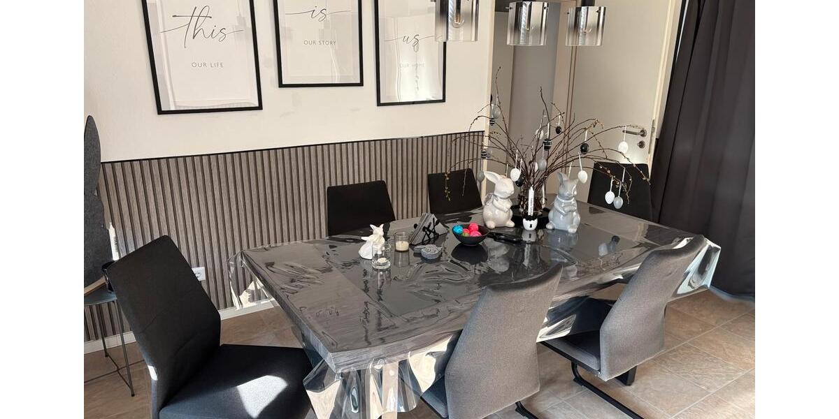 Dachgeschoßwohnung Mönchengladbach West - 4 Zimmer, 93 m&sup2;, 180.000&euro; | Angebot:27077729