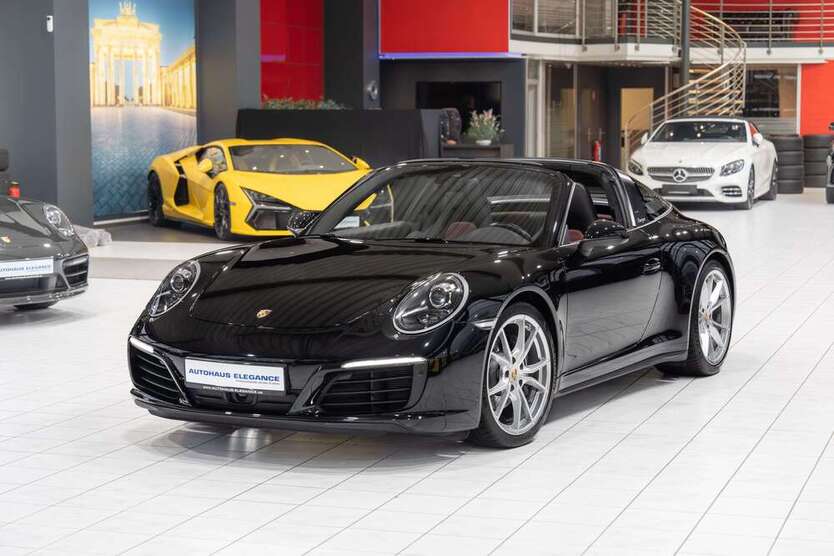 Porsche 911 18.694 km 117.980 € Köln 51147