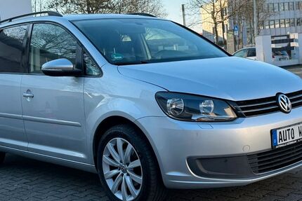 VW Touran 150.000 km 8.950 &euro; Hilden 40721
