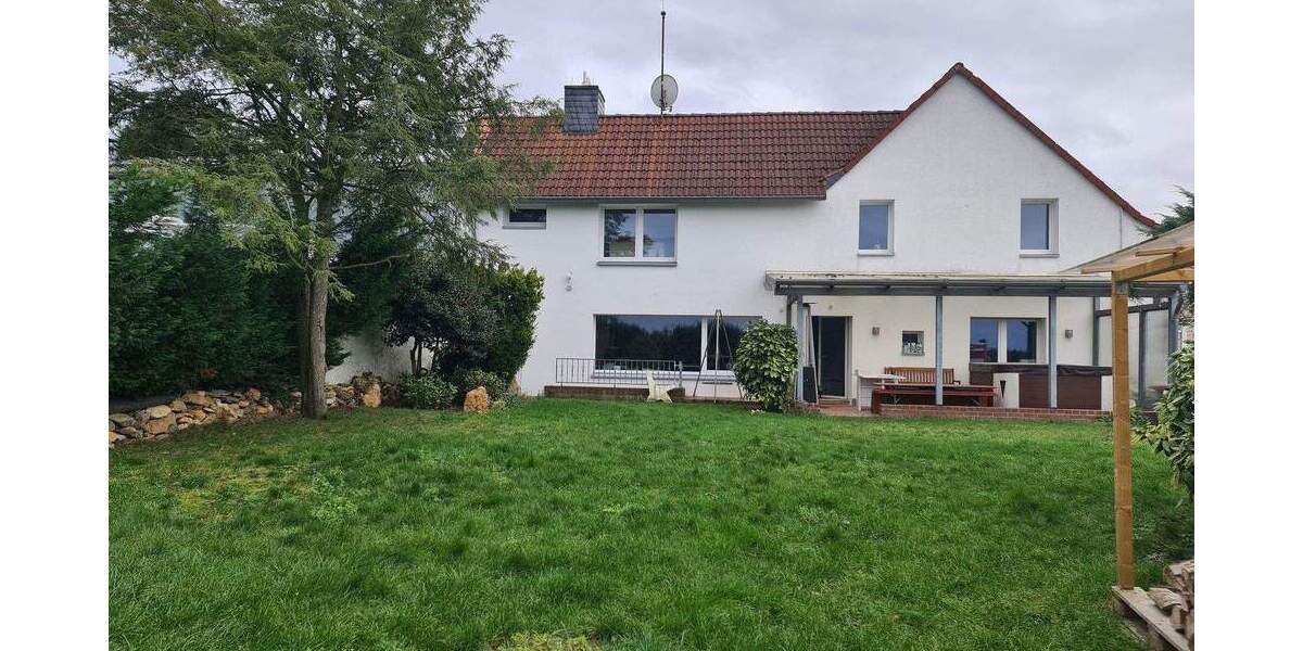 Modernisiertes 1 oder 2 Familienhaus in Langenfeld (Rheinland) 9 zimmer