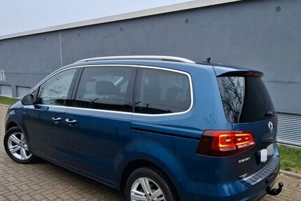 VW Sharan 92.500 km 18.950 € Düsseldorf 40227