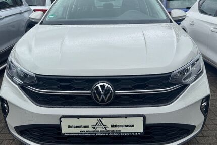 VW Taigo 52.593 km 13.999 &euro; Mülheim / Ruhr 45473