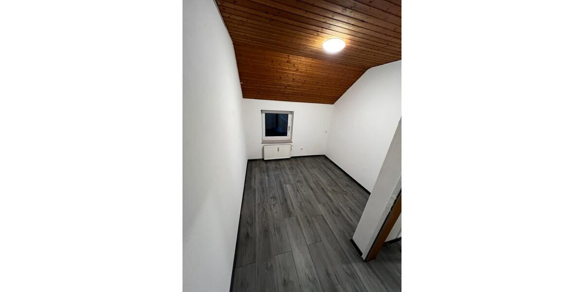 Mehrfamilienhaus, Wohnhaus Mönchengladbach Süd - 7 Zimmer, 200 m&sup2;, 319.000&euro; | Angebot:26234526