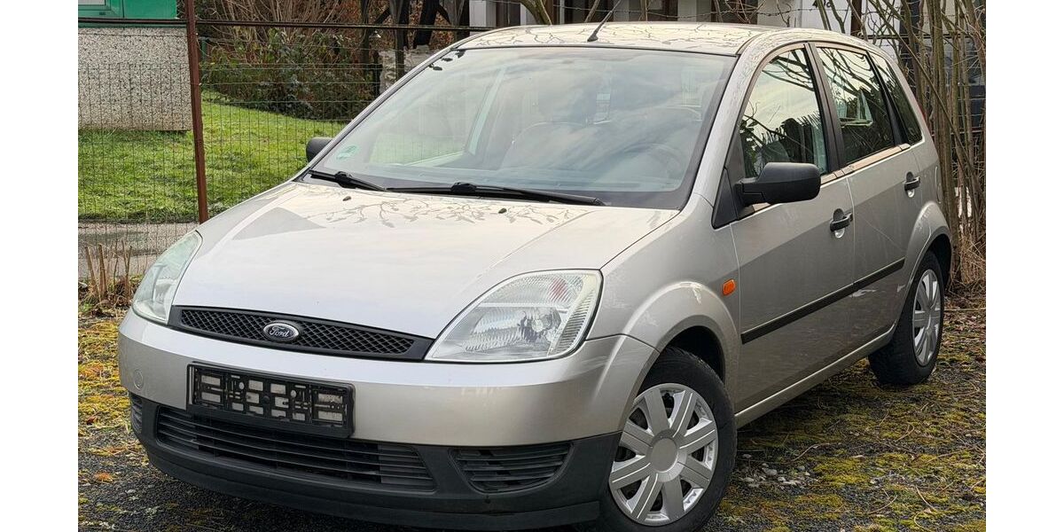 Ford Fiesta 132.000 km 2.500 &euro; Solingen 42699