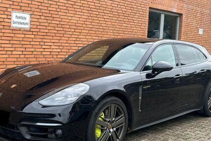 Porsche Panamera 34.000 km 76.900 € Mönchengladbach 41061