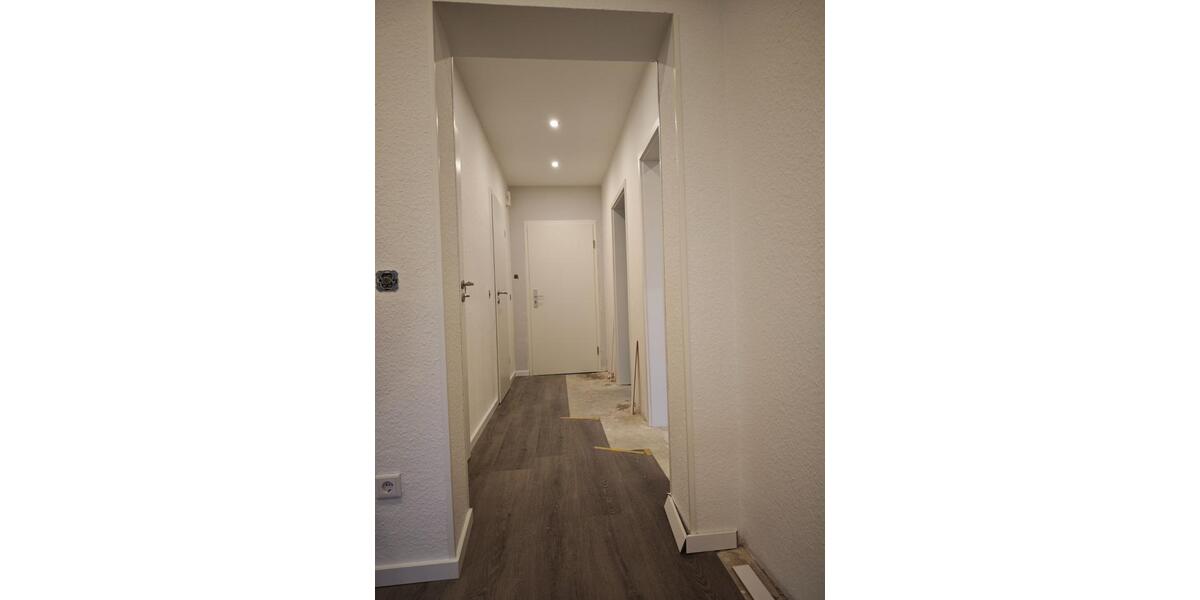 Etagenwohnung Düsseldorf Stadtbezirk 9 - 2 Zimmer, 65 m&sup2;, 878&euro; | Angebot:25275216