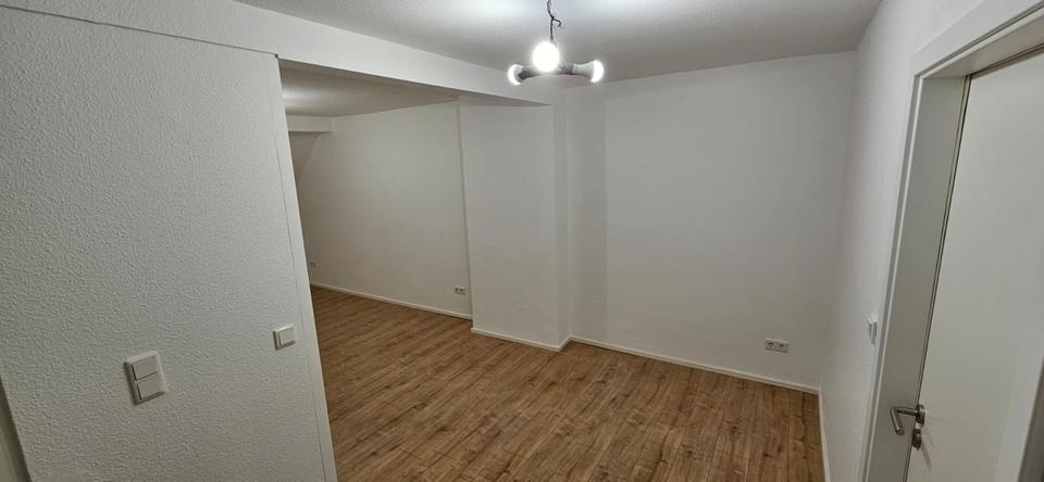 Dachgeschoßwohnung Düsseldorf Stadtbezirk 8 - 2 Zimmer, 55 m&sup2;, 739&euro; | Angebot:25438689