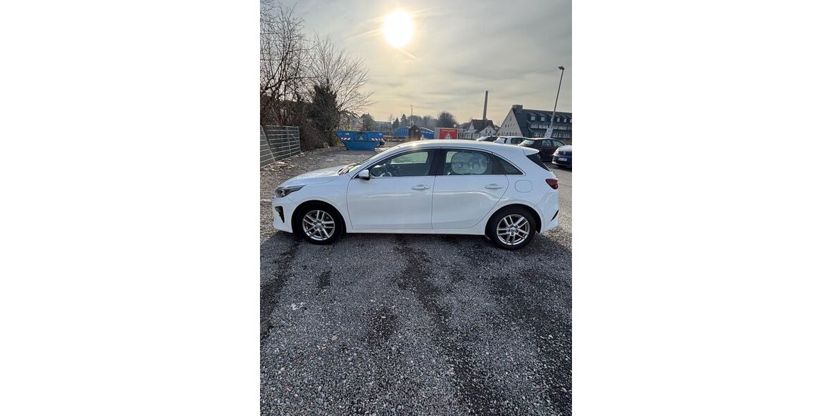 Kia ceed / Ceed 44.000 km 17.999 &euro; Remscheid 42859