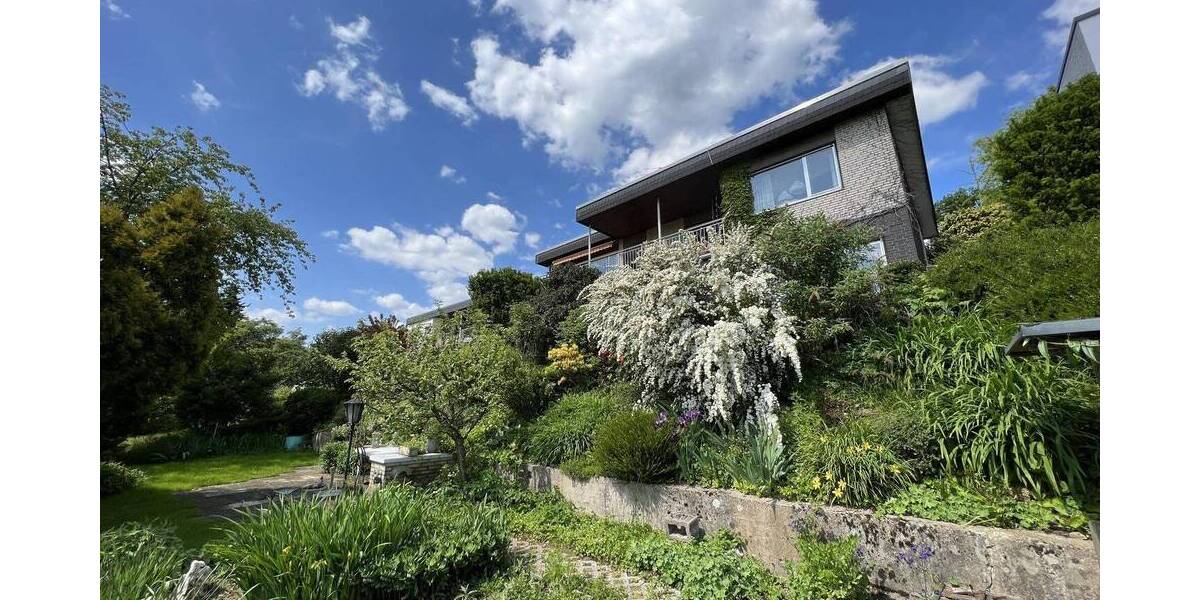 Bungalow Leverkusen Lützenkirchen - 9 Zimmer, 211 m&sup2;, 498.000&euro; | Angebot:26064429