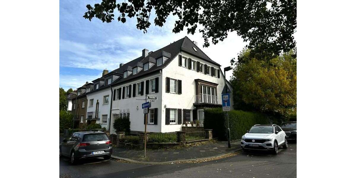 Haus zum Kaufen in Düsseldorf 2.900.000 € 378 m² 9 zimmer