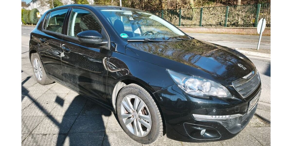 Peugeot 308 160.100 km 4.700 &euro; Mönchengladbach - Odenkirchen 41199