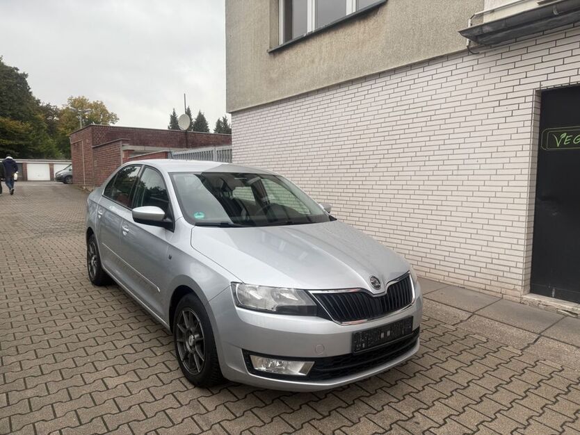Skoda Rapid 144.000 km 5.500 € Essen 45143