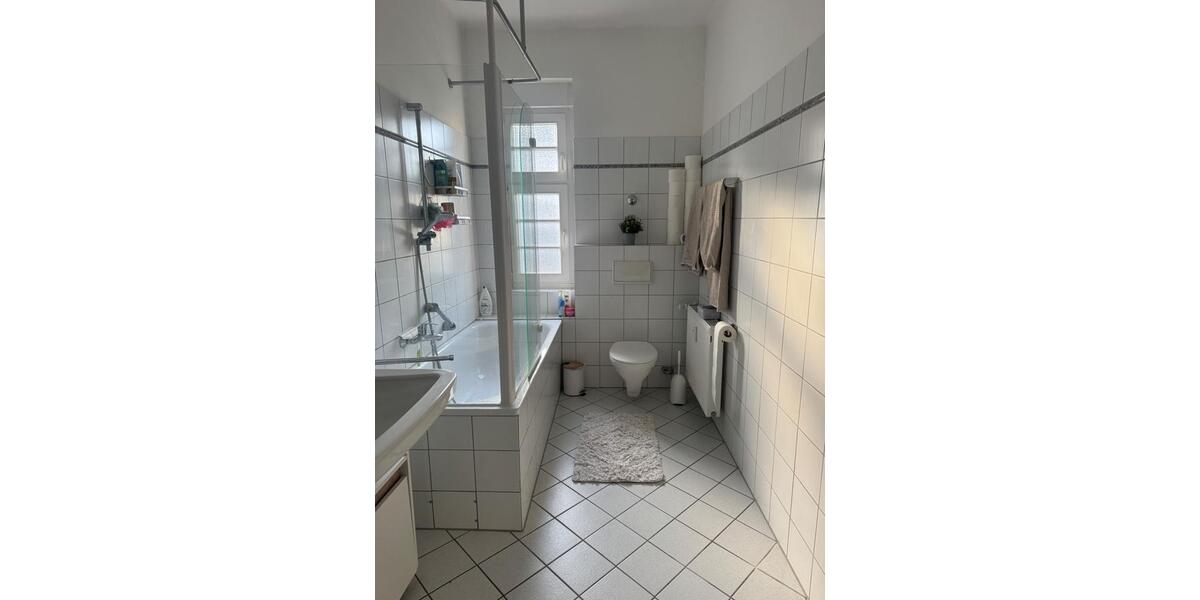 Etagenwohnung Wülfrath - 4 Zimmer, 110 m&sup2;, 975&euro; | Angebot:25656499