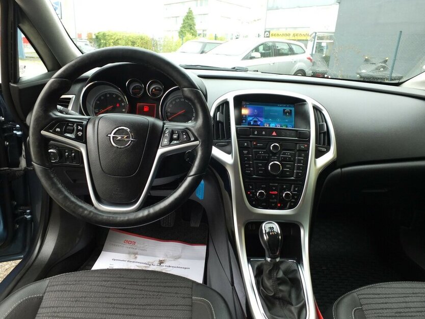 Opel Astra STYLE KLIMAAUTOM NAVI START-STOP PARKPILOT 100.000 km 7.904 € Köln 50858