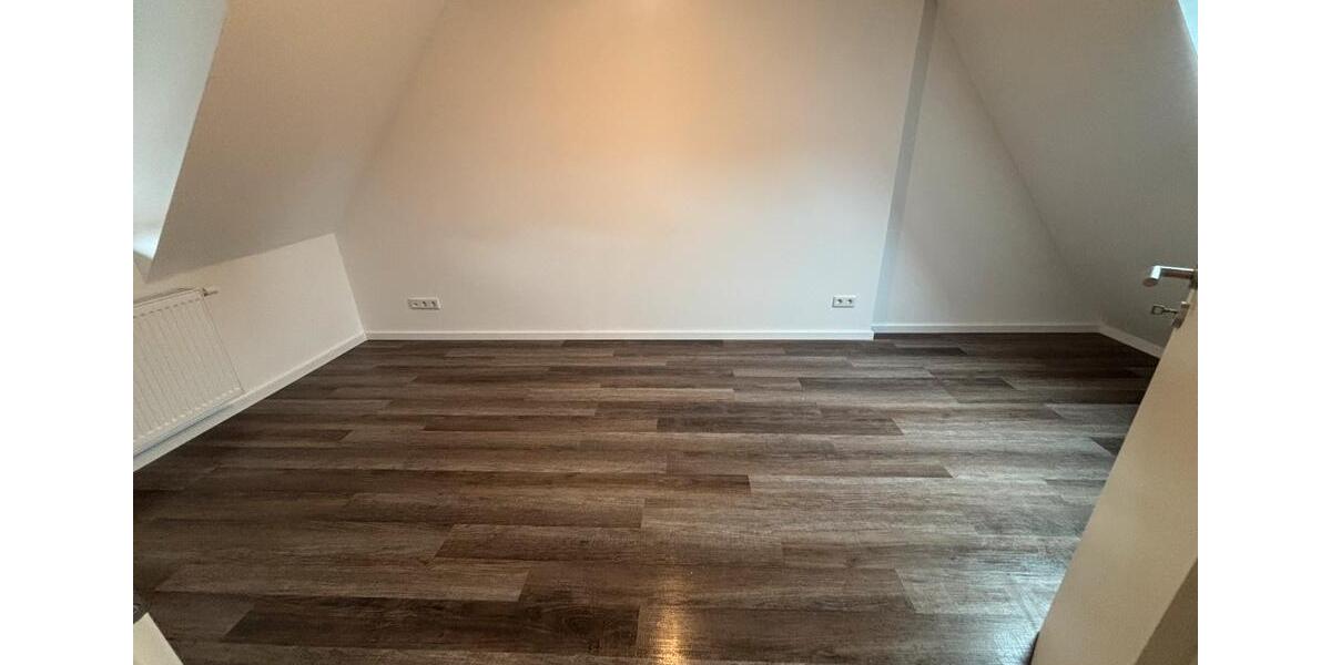 Doppelhaushälfte Grevenbroich - 3 Zimmer, 77 m&sup2;, 1.500&euro; | Angebot:25720936