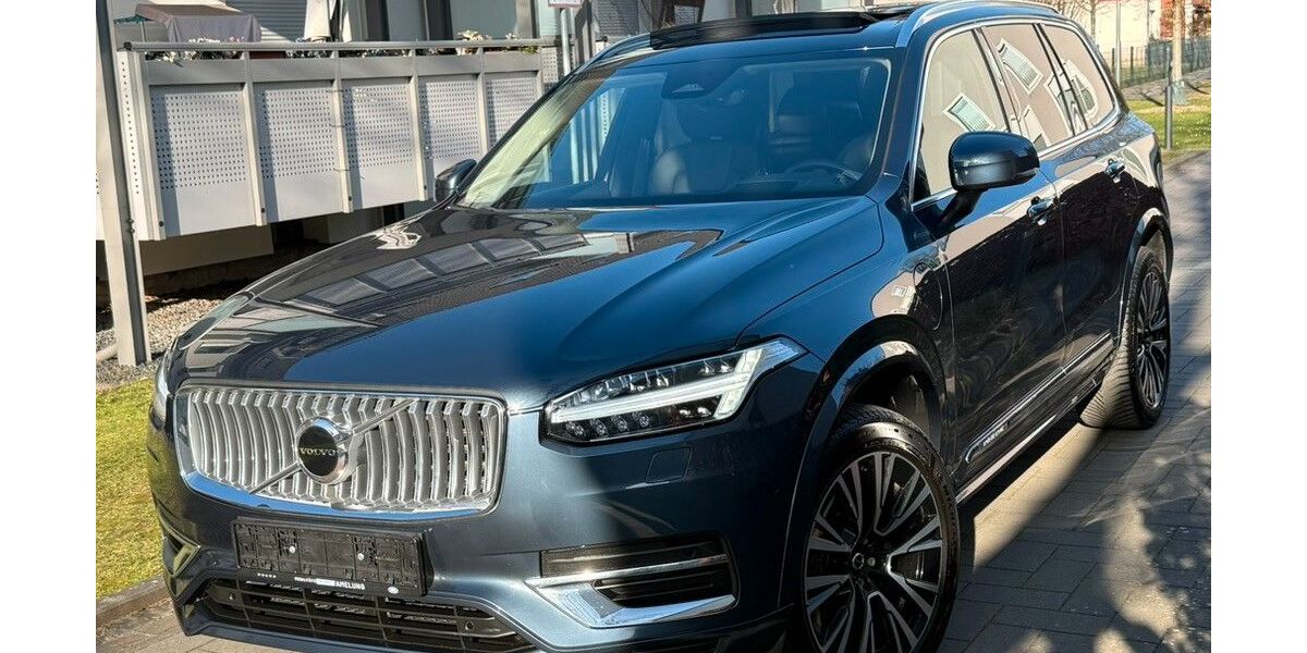Volvo XC90 135.000 km 41.840 &euro; Düsseldorf 40468