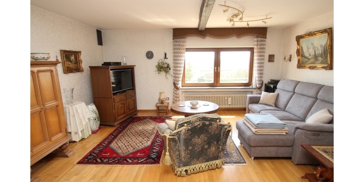 Mit 3D-Rundgang: Ihr neues Zuhause in Reusrath - Einfamilienhaus mit Potenzial und großem Grundstück - Einfamilienhaus Langenfeld | Angebot:27120028