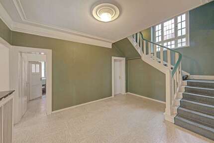 Haus zum Kaufen in Krefeld Cracau (Bismarckviertel) 595.000 € 193 m² 5 zimmer