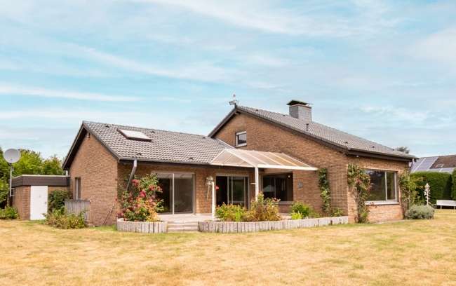 Haus zum Kaufen in Krefeld 621.500 € 115 m²