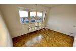 ***Gelegenheit - interessante 3-Zimmer-Wohnung mit Galerie und Balkon im Duisburger Süden***