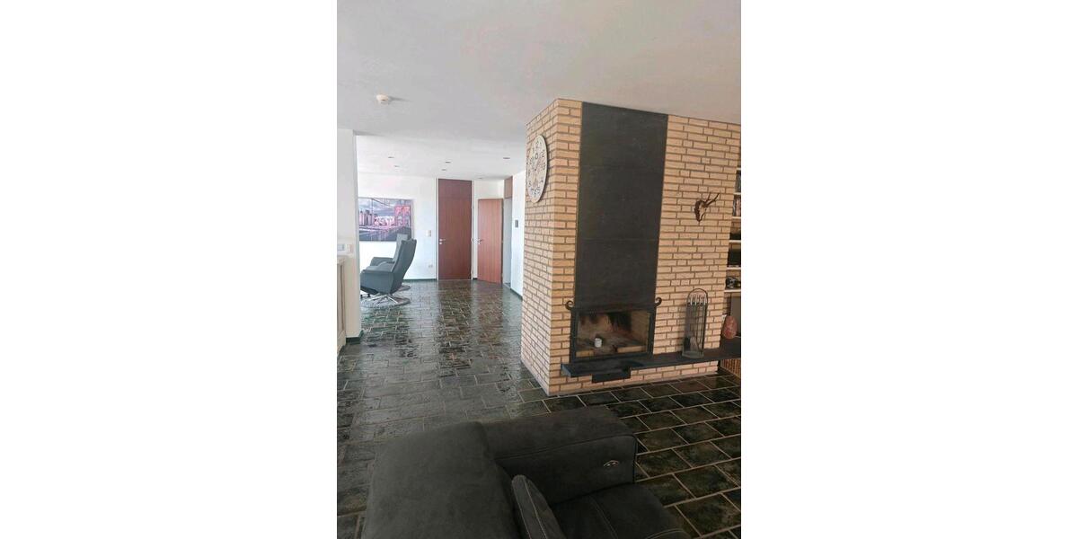 Einfamilienhaus Jüchen - 5 Zimmer, 200 m&sup2;, 3.900&euro; | Angebot:26248497