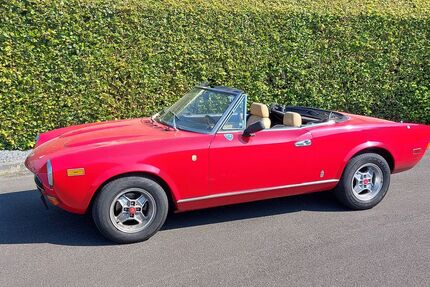 Fiat 124 Spider 99.999 km 13.750 &euro; Leverkusen 51373