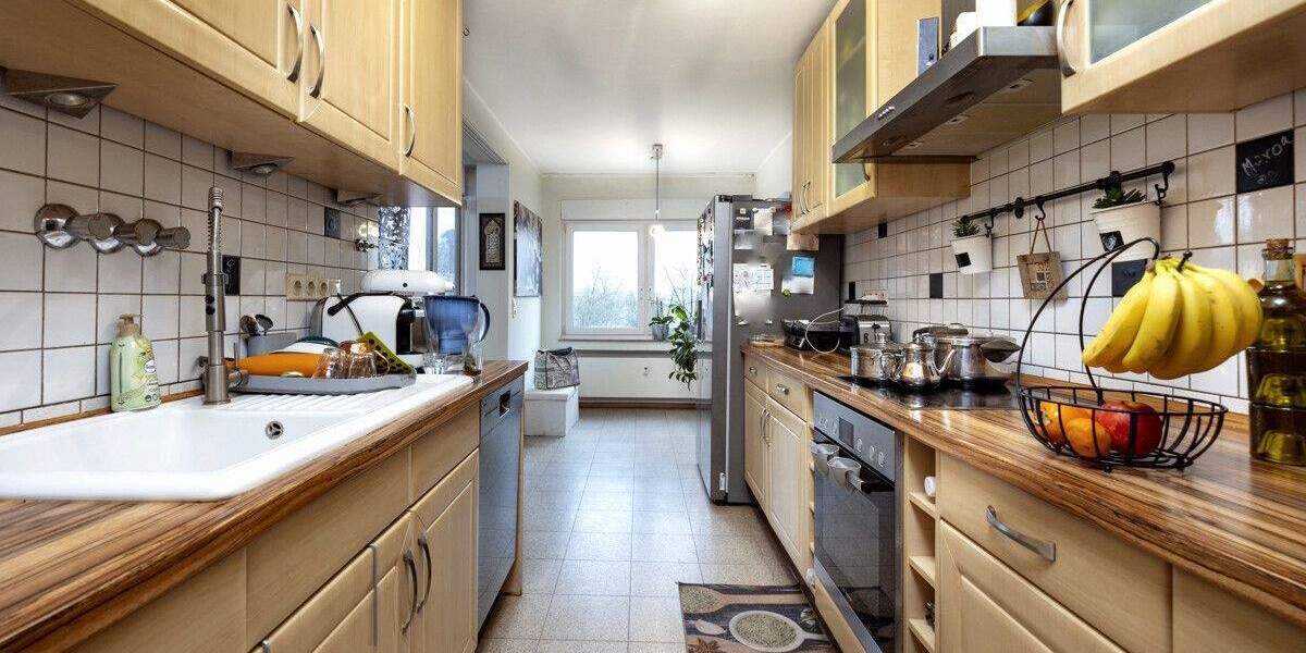 Familienfreundliche 4-Zimmer-Wohnung mit Balkon in Meerbusch-Büderich 4 zimmer