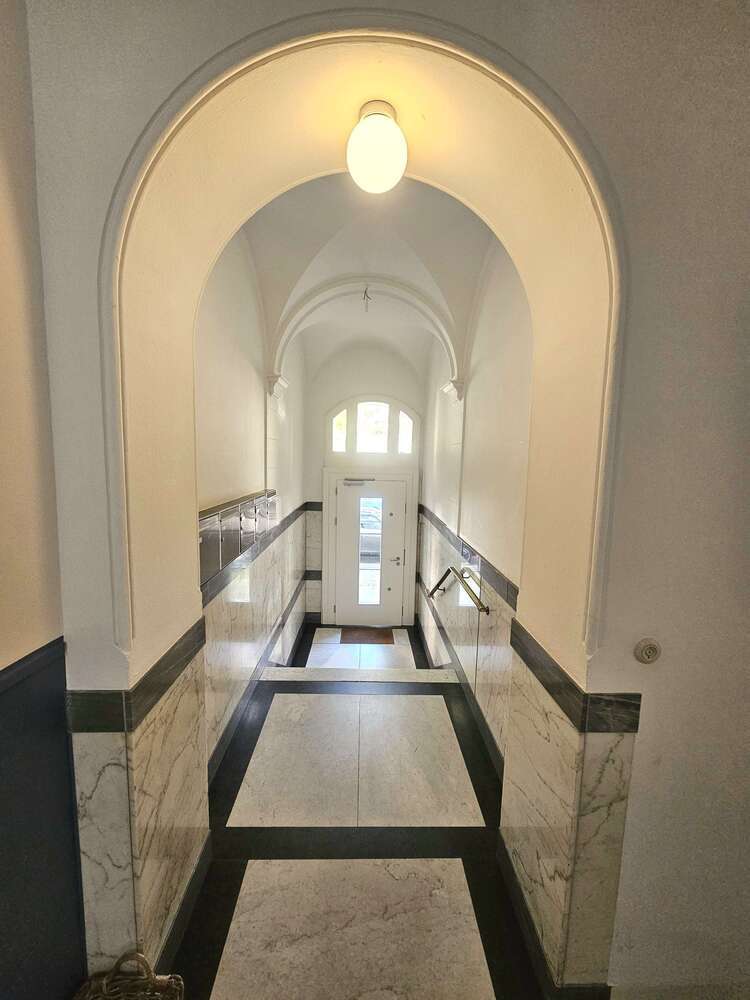 Büro in Düsseldorf 659.000 € 112.31 m²