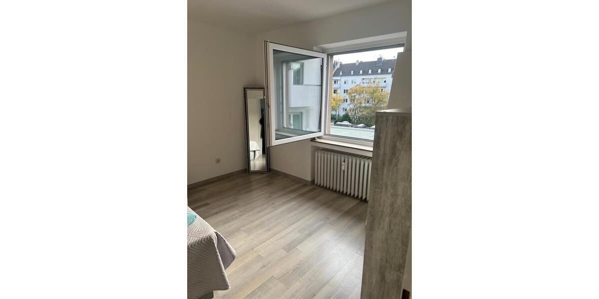 D-Zoo, möbl. 2 Zi. ETW, ruhig und Zentral in Einkaufsstraße , ca. 40qm Wfl., 8qm Keller - Appartement Düsseldorf Stadtbezirk 2 | Angebot:26844881
