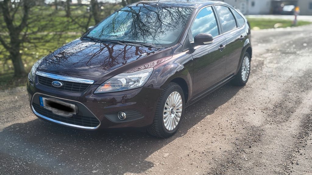 Ford Focus 57.294 km 5.400 &euro; Willich 47877