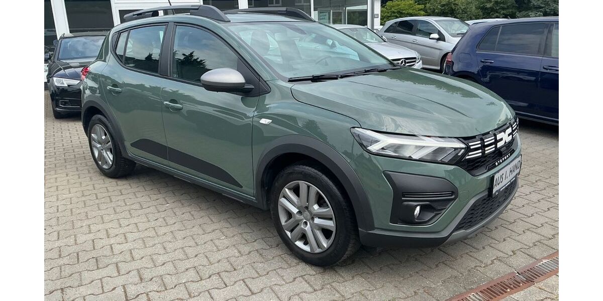Dacia Sandero 26.000 km 14.950 &euro; Moers 47447