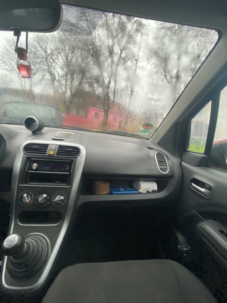 Suzuki Splash 113.345 km 2.600 € Duisburg 47051