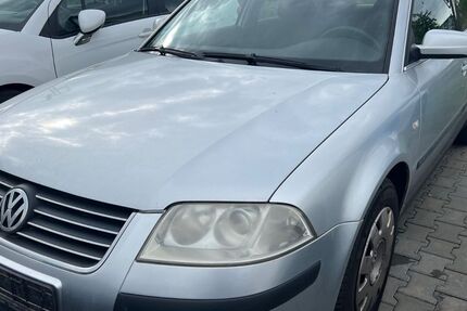 VW Passat 166.350 km 950 € Mönchengladbach 41063