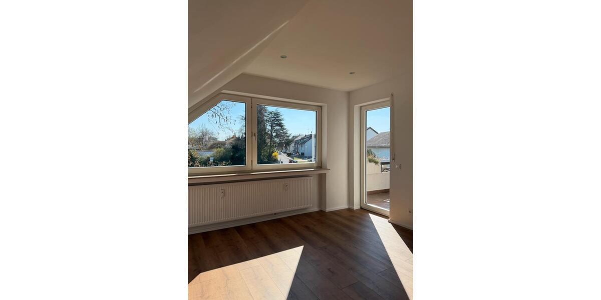 Dachgeschoßwohnung Langenfeld (Rheinland) - 3 Zimmer, 87 m&sup2;, 1.200&euro; | Angebot:26301690