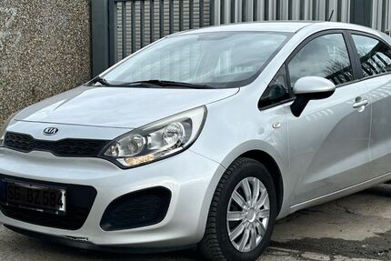 Kia Rio 146.000 km 4.255 &euro; Neuss 41460