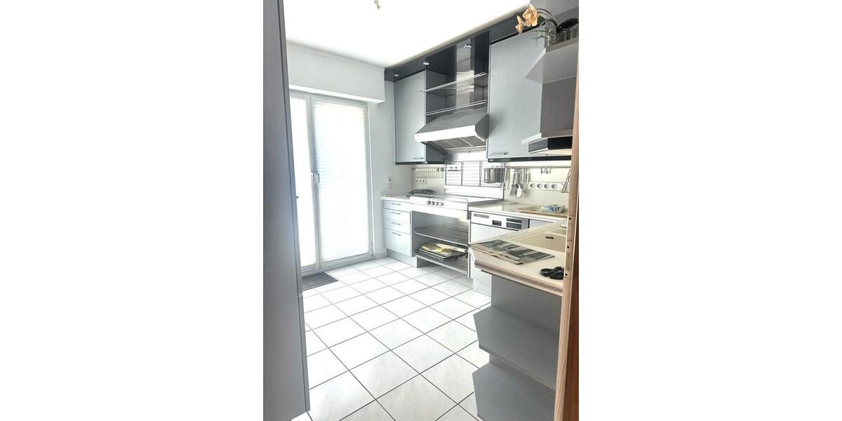 Modernes Reihenhaus in ruhiger Lage in Solingen-Gräfrath für maximal 2 Personen. 3 zimmer