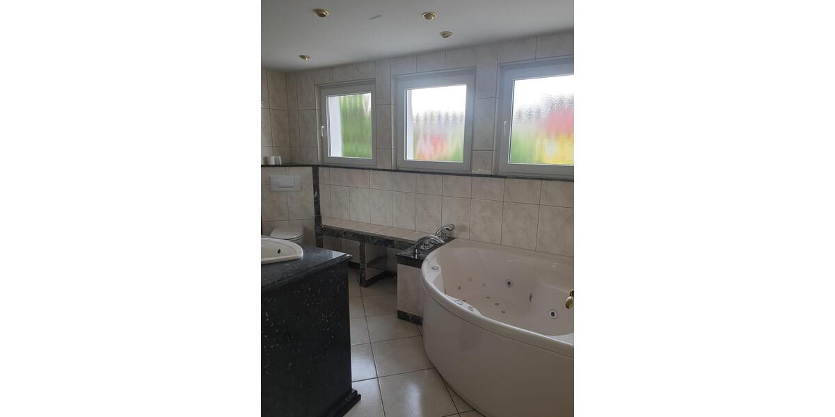 Preiswertes Rheienendhaus in Duisburg Beeckerwerth zu verkaufen 4 zimmer