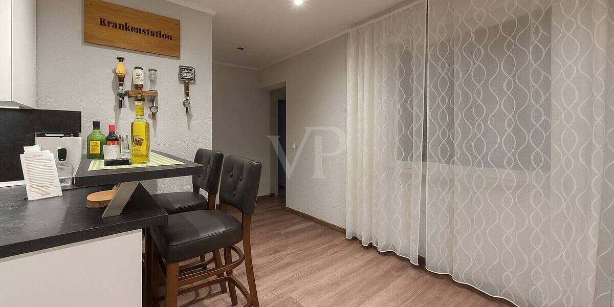 Etagenwohnung Velbert Mitte - 2 Zimmer, 92 m&sup2;, 185.000&euro; | Angebot:25679813