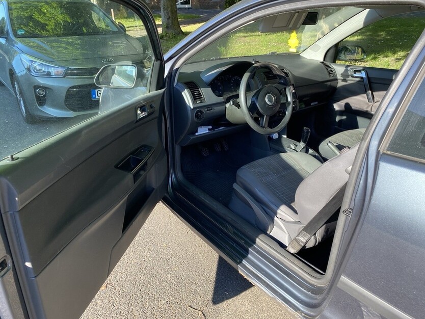 VW Polo 270.000 km 1.900 € Neuss 41460
