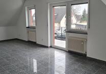 Gemütliche DG-Wohnung in sehr ruhiger Lage mit Außenstellplatz