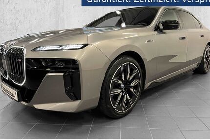 BMW i7 1.687 km 130.900 &euro; Solingen 42719