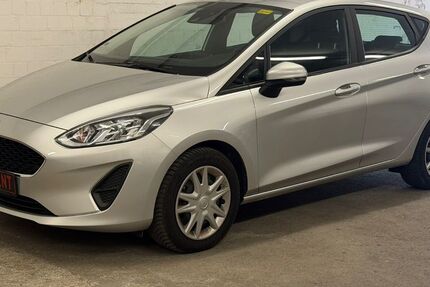 Ford Fiesta 81.300 km 9.600 &euro; Düsseldorf 40468