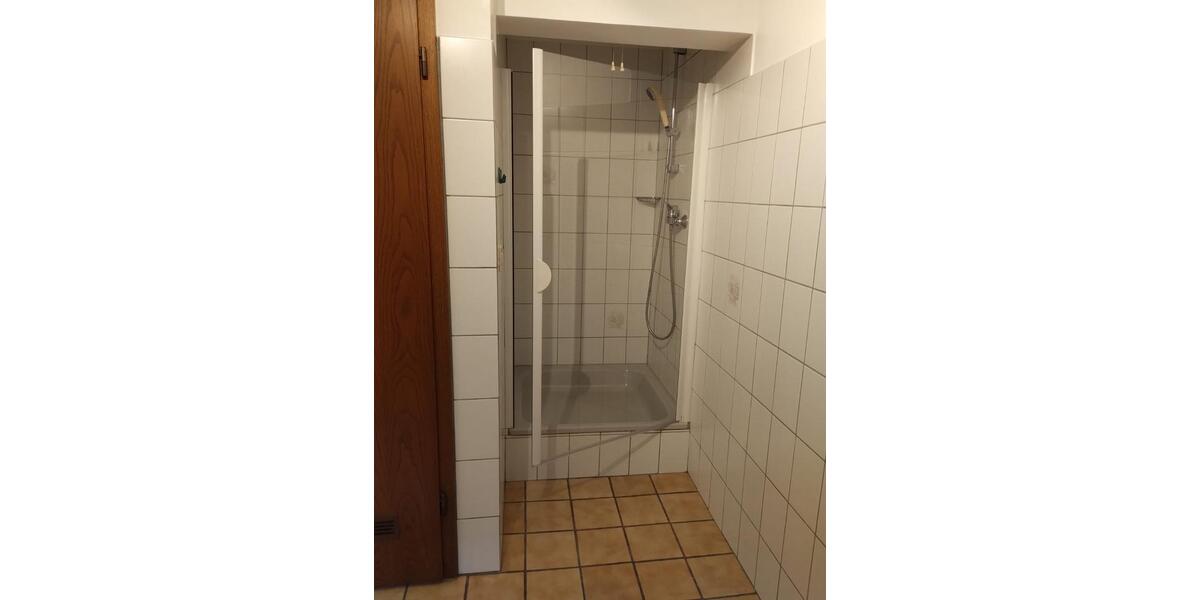 Souterrain-Wohnung 2 zimmer