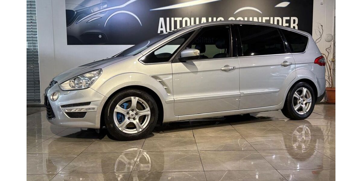 Ford S-Max 152.518 km 10.900 &euro; Ratingen 40880