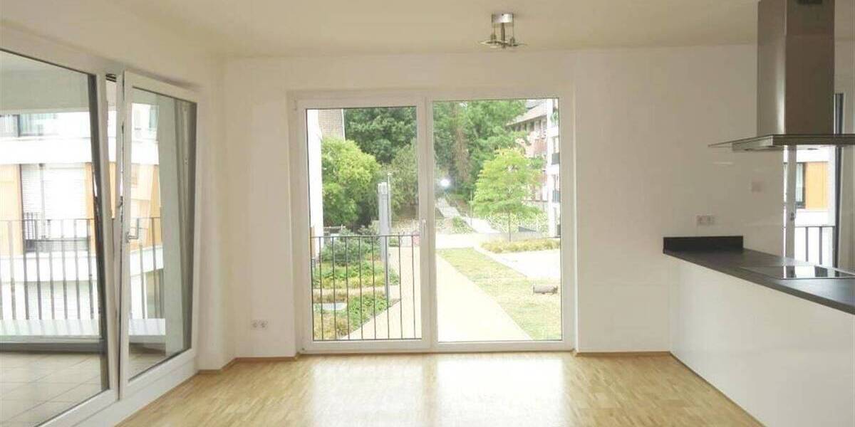Etagenwohnung Mönchengladbach Stadtmitte - 2 Zimmer, 78 m&sup2;, 1.047&euro; | Angebot:26379801