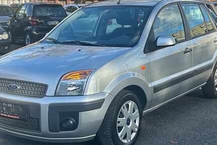Ford Fusion 69.000 km 3.900 &euro; Mönchengladbach 41063